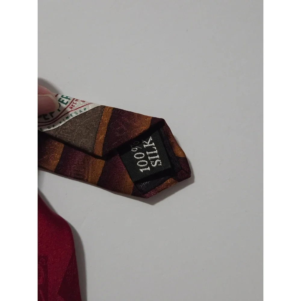Tabasco Mens Silk Christmas Santa Hot‎ Sauce Holiday Red Green Graphic Necktie